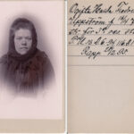 Ett uppslag ur en bok visar en svartvit bild av en flicka i huckle på ena sidan och texten Ogifta Hulda Fredrika Uppstörm f 16/4 71. Str. för 3 öres stöld. P.U. 56.D.6.-94.116.D.1-93. Rapp. 28/2 95.